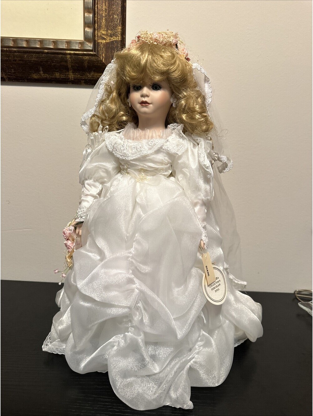 Alberon Bride Porcelain Doll DIANE In White Wedding Dress With Stand 19.5”